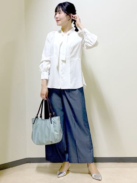  beni_gingerさんの「Reflect｜【レイヤードに◎】ボウタイブラウス」を使ったコーディネート