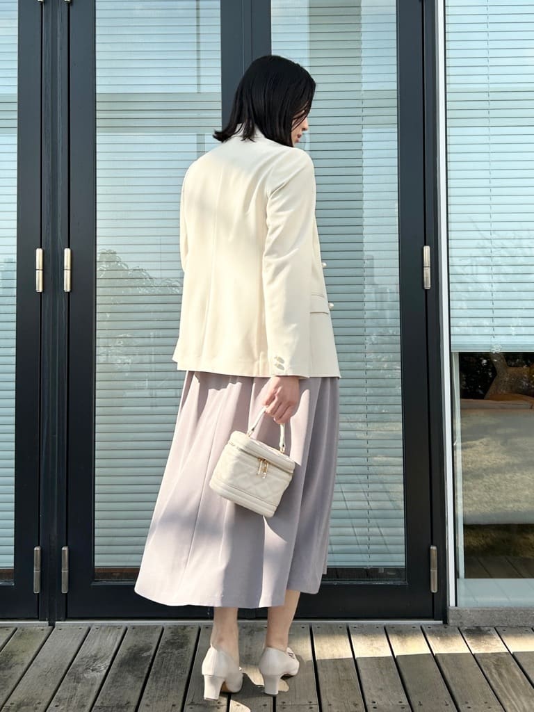 shinoさんの「Couture brooch｜【プチプラ】シアーテレコインナー」を使ったコーディネート