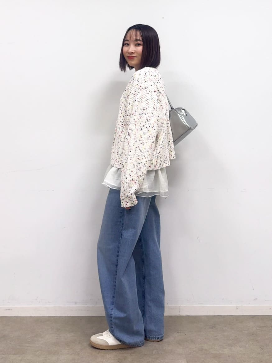 𝐜𝐡𝐢𝐤𝐚さんの「SHOO･LA･RUE｜【洗濯機可/前後2WAY】ぽこぽこニットカーディガン」を使ったコーディネート