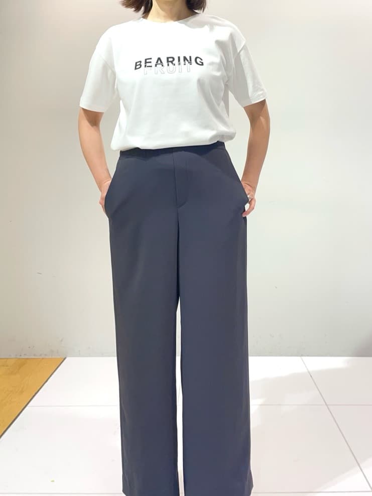 murayamaさんの「INDIVI｜【接触冷感／透湿／着る日傘】イージーワイドパンツ」を使ったコーディネート