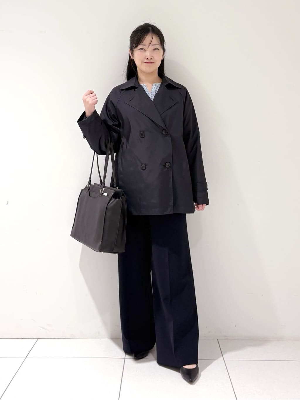 momokoさんの「INDIVI｜【撥水／UVケア／2WAY】超軽量ライナー付ライトトレンチコート」を使ったコーディネート