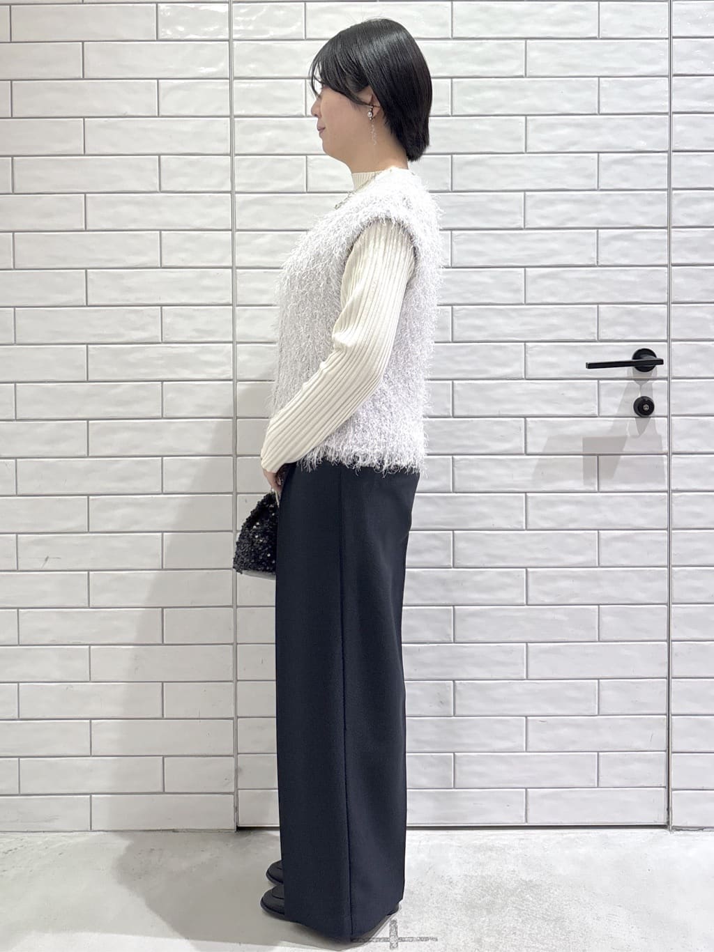 ayumiさんの「OPAQUE.CLIP｜フリンジニットベスト【洗濯機OK】」を使ったコーディネート