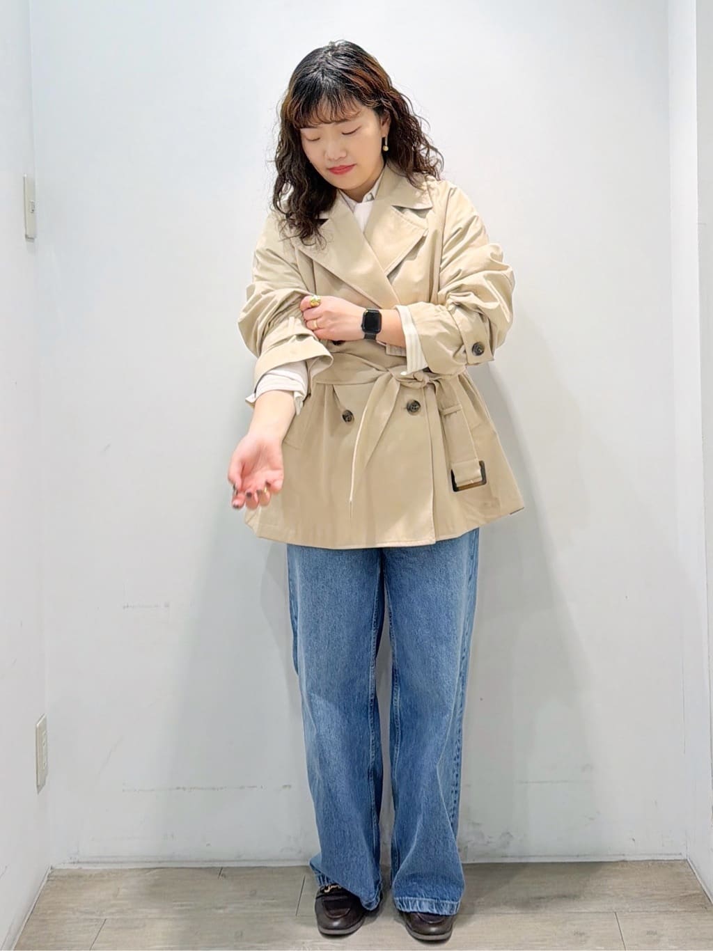 sumicaさんの「OPAQUE.CLIP｜ミドルトレンチコート【洗濯機OK】」を使ったコーディネート