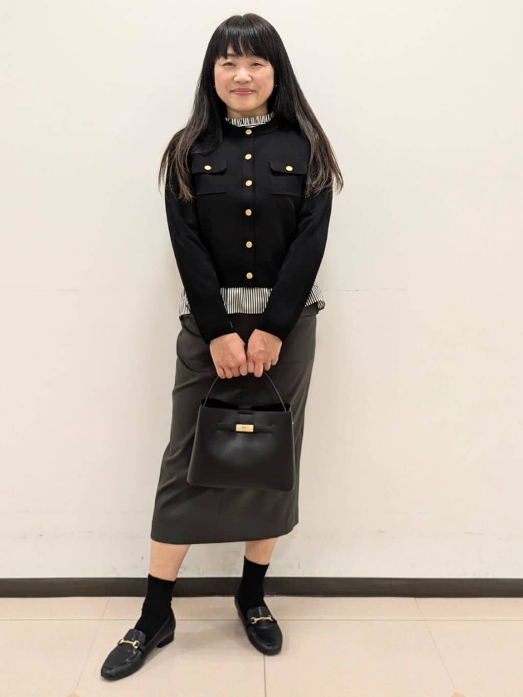 ともさんの「UNTITLED｜◆【コットン100/洗える】シャーリングフリルネックブラウス」を使ったコーディネート