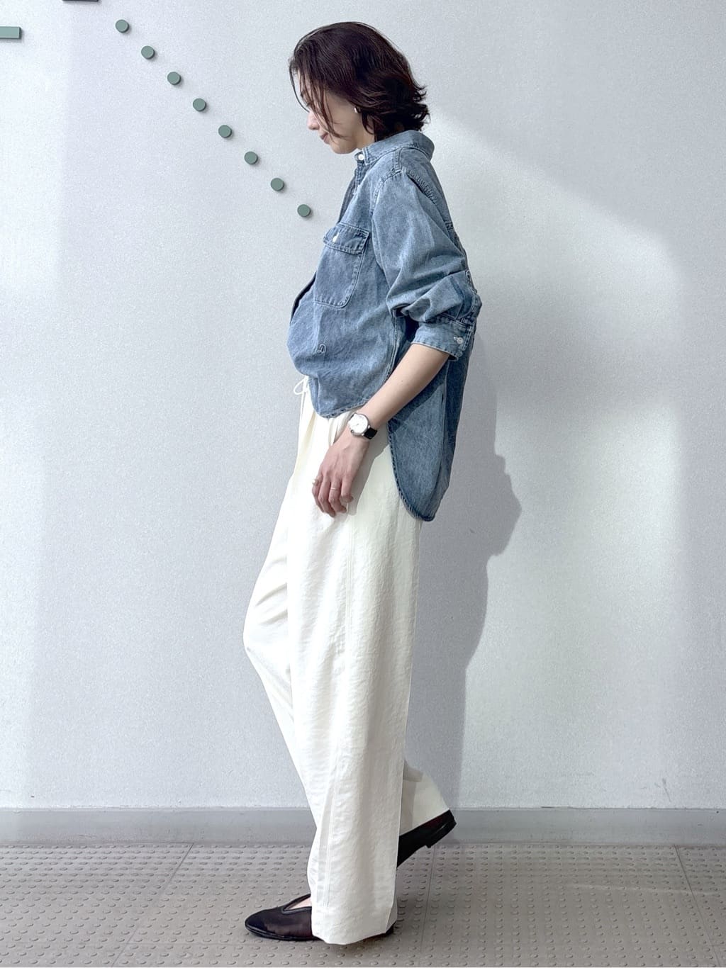 saitoさんの「DRESSTERIOR｜Americana（アメリカーナ）&times;TEMBEA PVCコーティング巾着」を使ったコーディネート