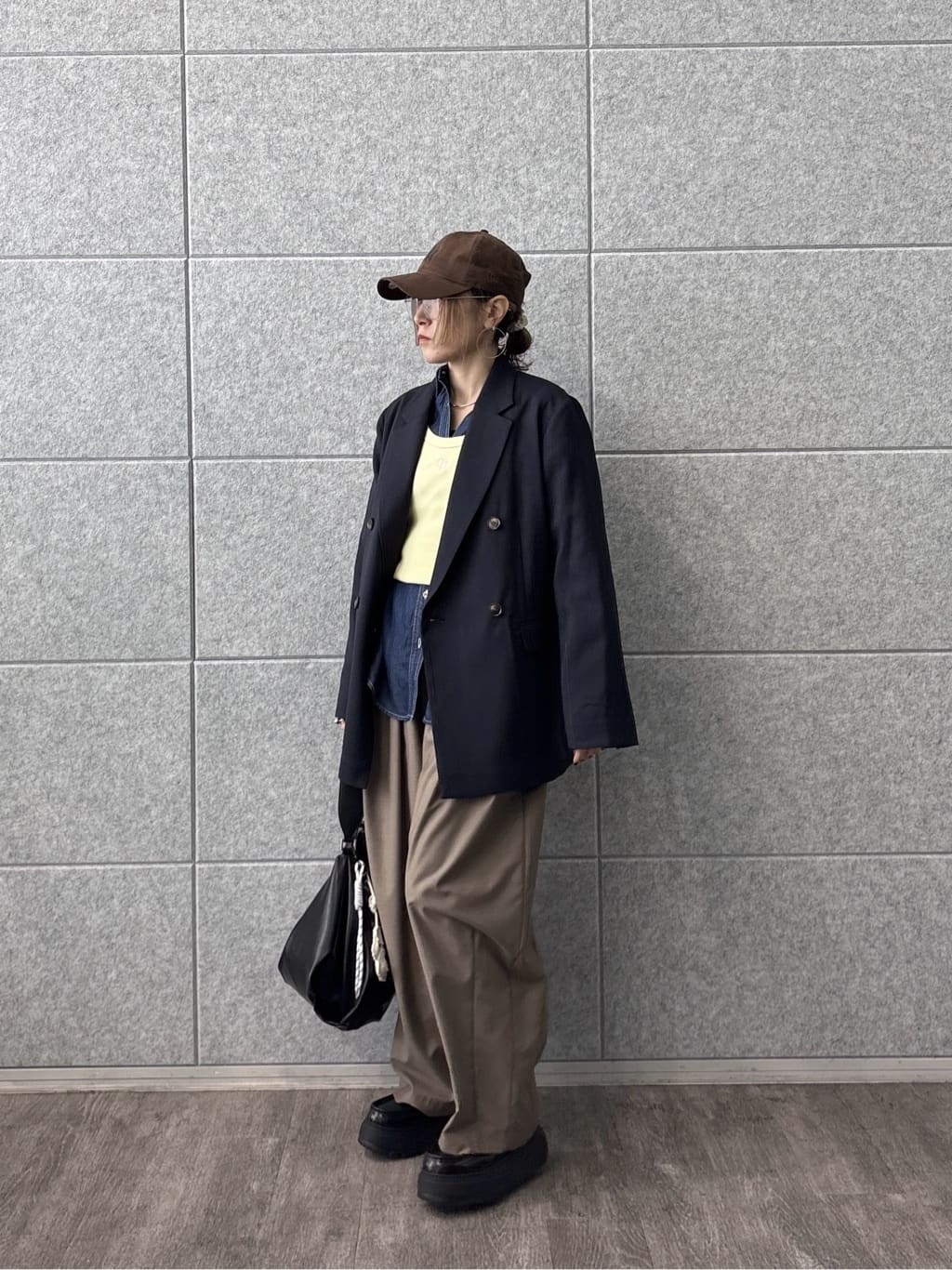kotakiさんの「INDIVI｜ダブルブレストオーバージャケット」を使ったコーディネート