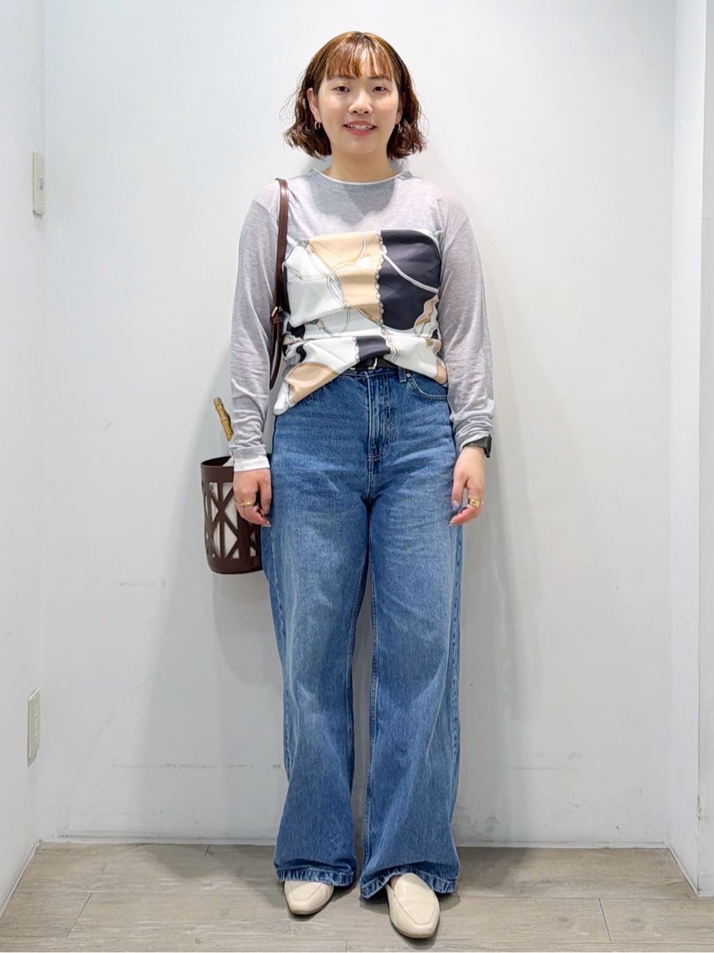 sumicaさんの「OPAQUE.CLIP｜配色レイヤードロングスリーブTシャツ【洗える】」を使ったコーディネート