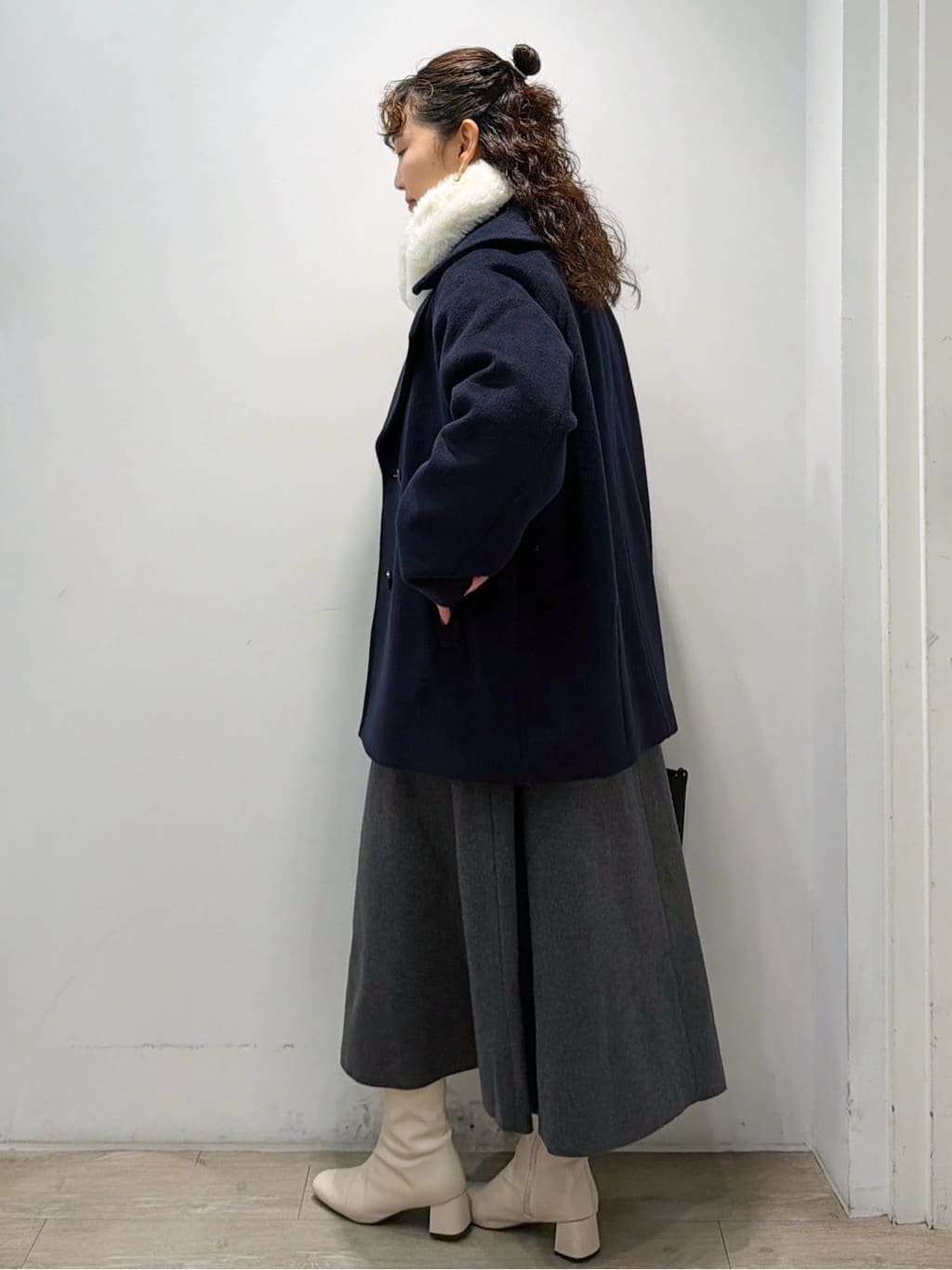 sumicaさんの「OPAQUE.CLIP｜カシミヤブレンドウールミドルピーコート」を使ったコーディネート