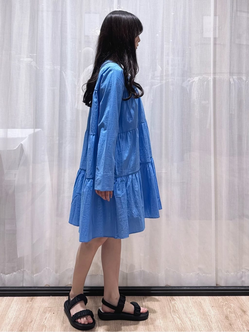 ぞうげさんの「OPAQUE.CLIP｜ラッフルフリルケープ【洗濯機OK】」を使ったコーディネート
