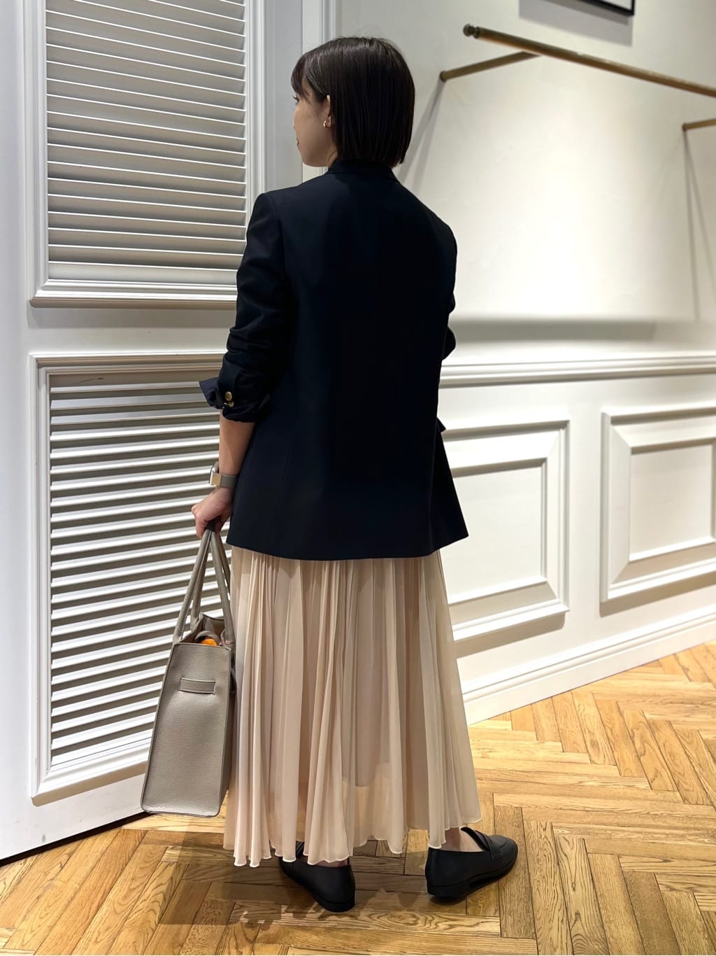つじ まこさんの「DRESSTERIOR｜コンフォート ダブルブレザー」を使ったコーディネート