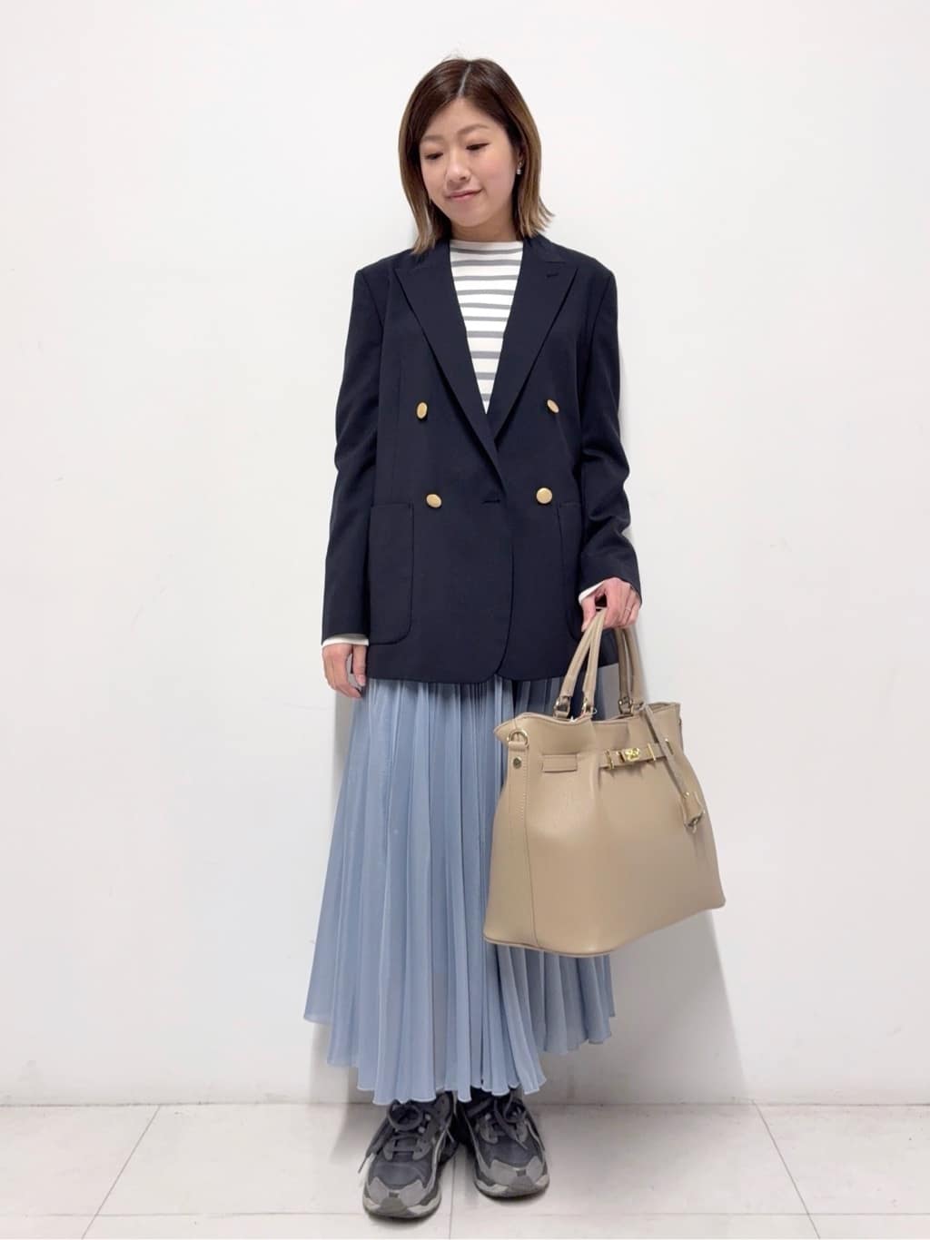 Nishijimaさんの「DRESSTERIOR｜コンフォート ダブルブレザー」を使ったコーディネート