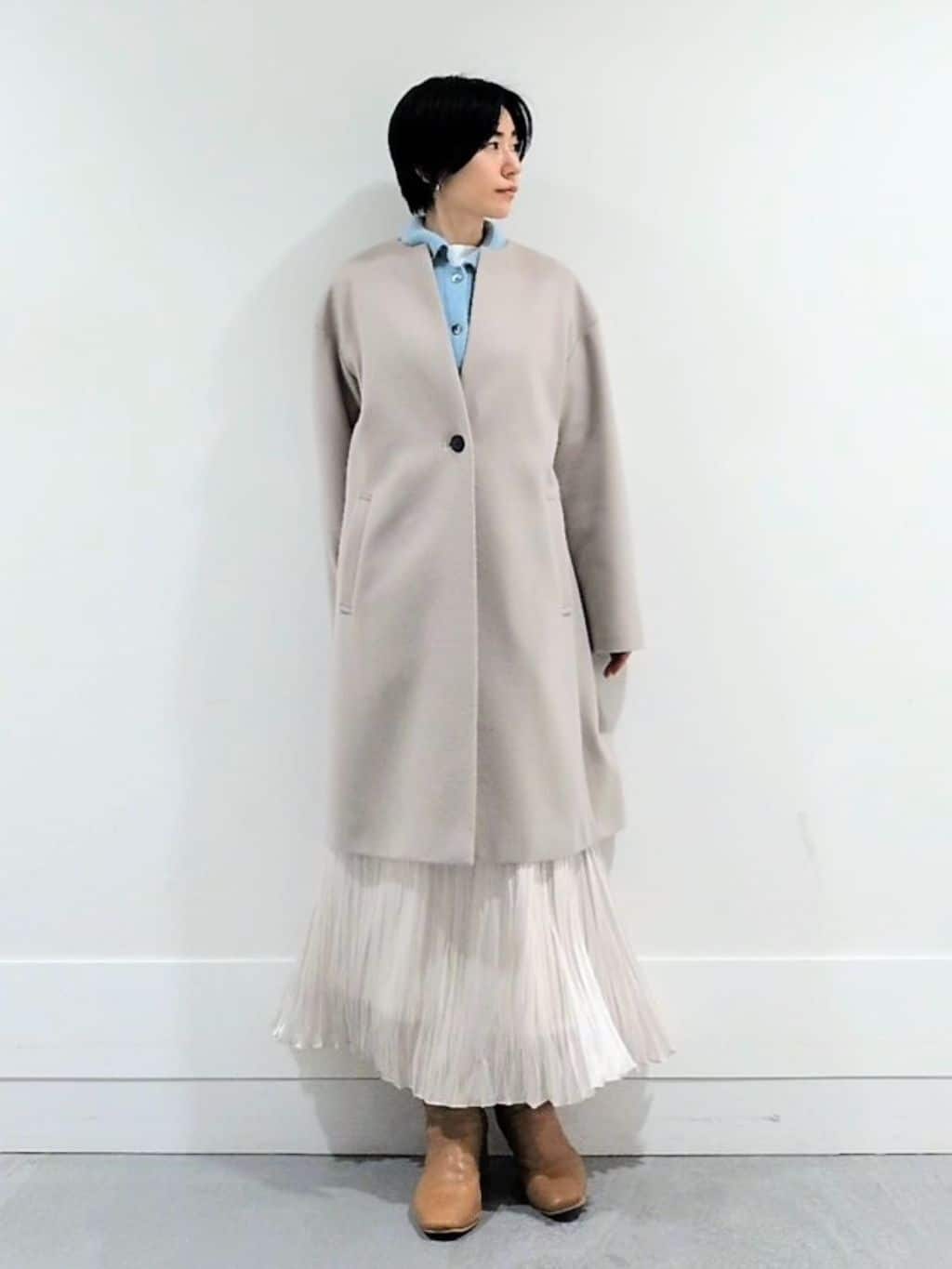 ミズタさんの「UNTITLED｜【ふわふわニット/オンオフ使える】フォックスカシミヤ衿付きカーディガン」を使ったコーディネート