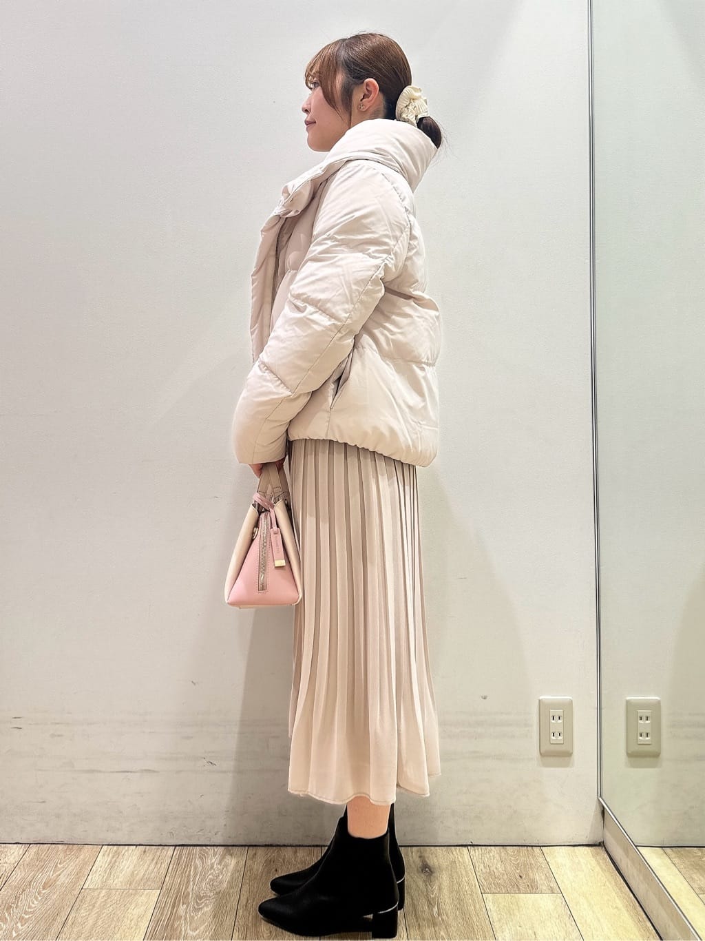 MOMOさんの「index｜KAWADAダウンショートコート【撥水／洗濯機OK／静電気防止裏地】《XS～LL》」を使ったコーディネート