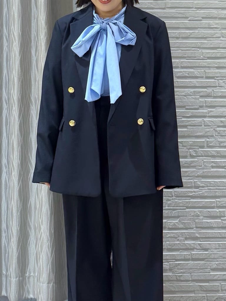 chさんの「THE SHOP TK｜【通勤にもデイリーにも】CAVIAN 金ボタンダブルブレストジャケット」を使ったコーディネート