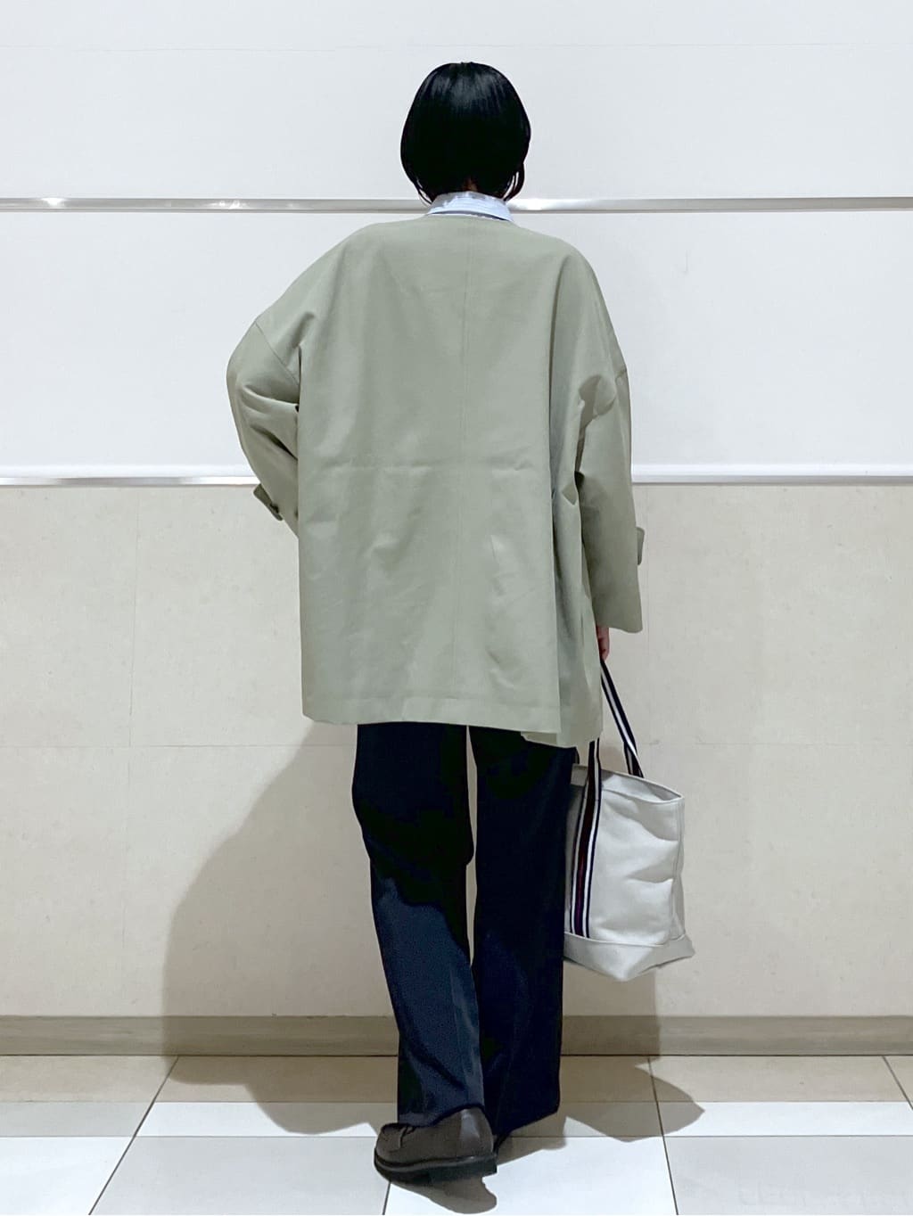 eriko さんの「Dessin｜【花粉ガード/撥水加工/洗える】クルーネックスプリングコート」を使ったコーディネート
