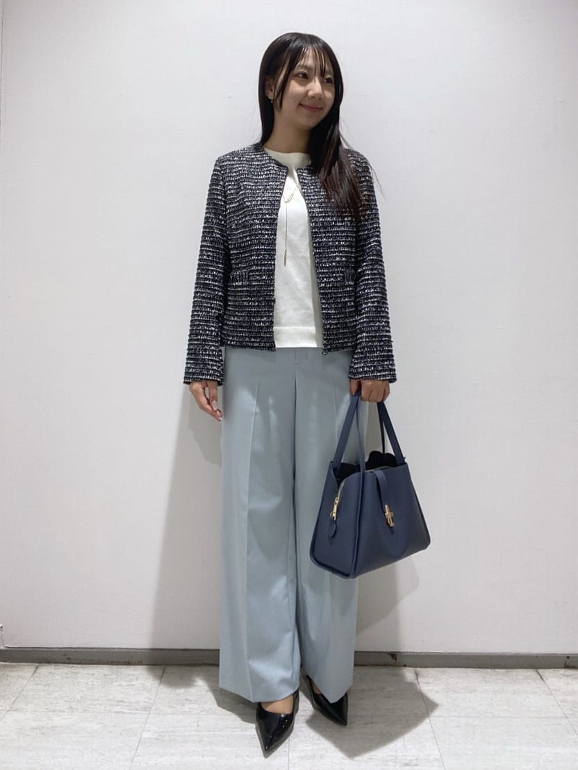 meiさんの「INDIVI｜【洗える／華やか】袖プリーツニット」を使ったコーディネート