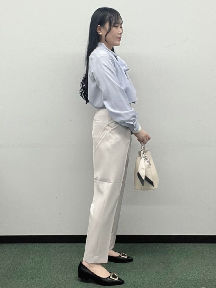 Hitomiさんの「index｜アシンメトリーレイヤードボウタイブラウス【洗濯機OK／イージーアイロン／防シワ】《XS～3L》」を使ったコーディネート