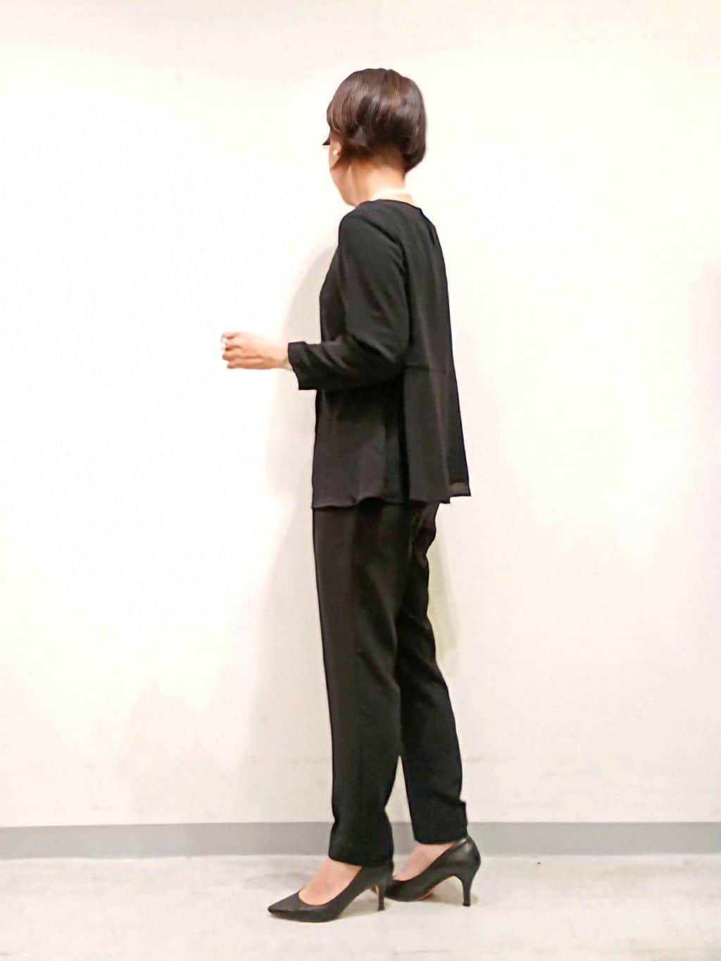 Kさんの「INDIVI｜【洗える／UVケア／SETUP可】着る日傘ペプラムブラウス」を使ったコーディネート