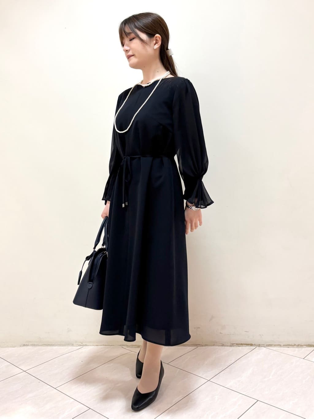 mikiさんの「Reflect｜【フォーマル／入卒／付属リボン付き】スリーブデザインジョーゼットワンピース」を使ったコーディネート
