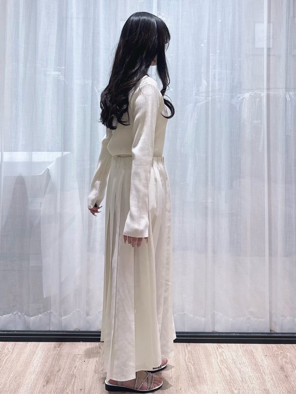 ぞうげさんの「OPAQUE.CLIP｜ポロ衿ホック使いリブニットカーディガン【洗濯機OK】」を使ったコーディネート