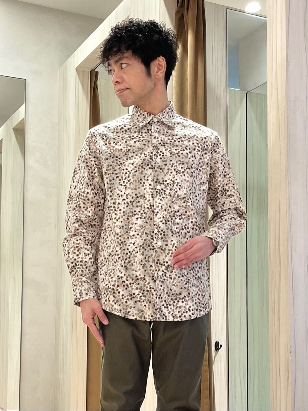 URAさんの「TAKEO KIKUCHI｜カシミヤブレンド ビーバー調チェスターコート」を使ったコーディネート