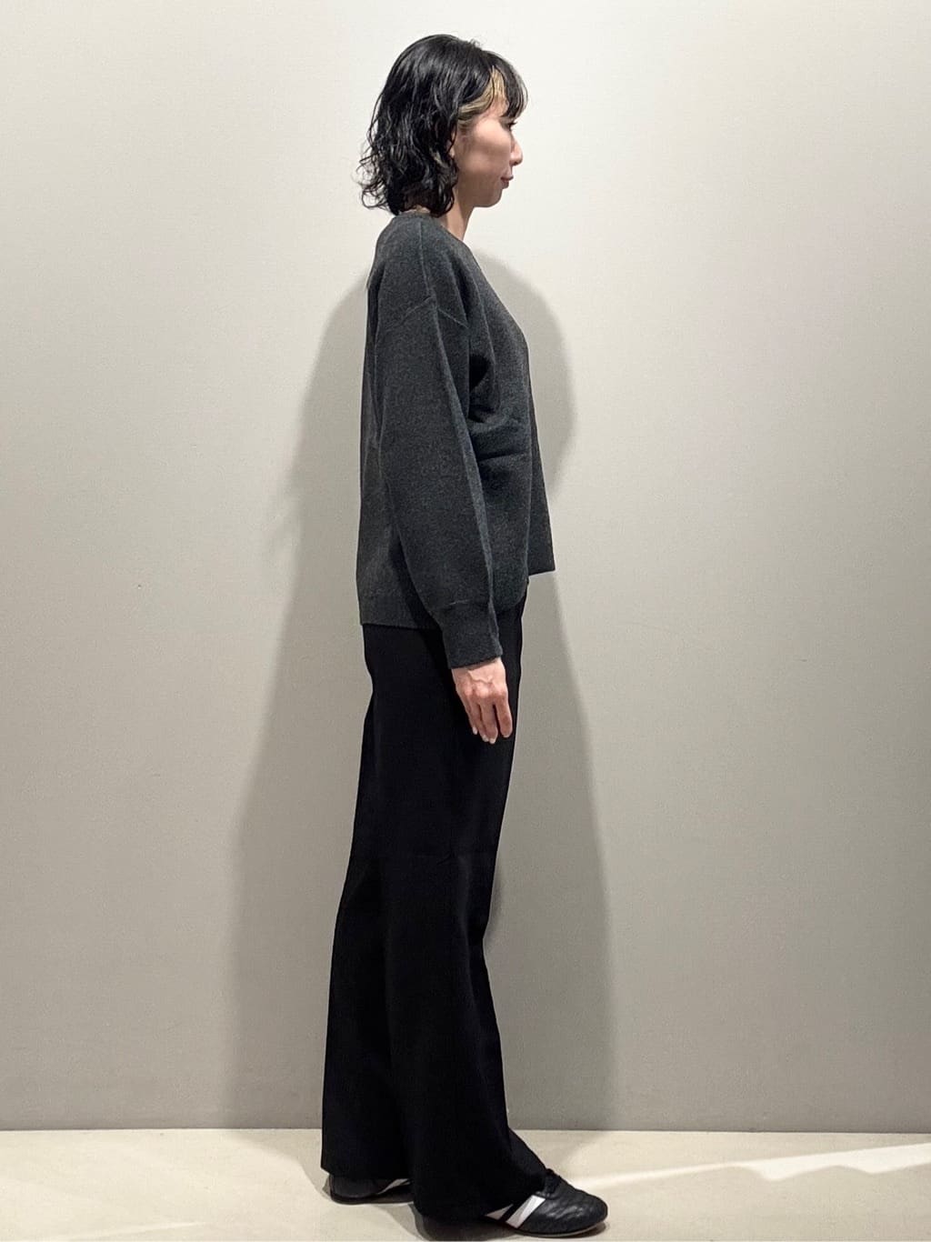 naoさんの「OPAQUE.CLIP｜サイド編地切替ニットトップス／セットアップ対応【洗濯機OK】」を使ったコーディネート