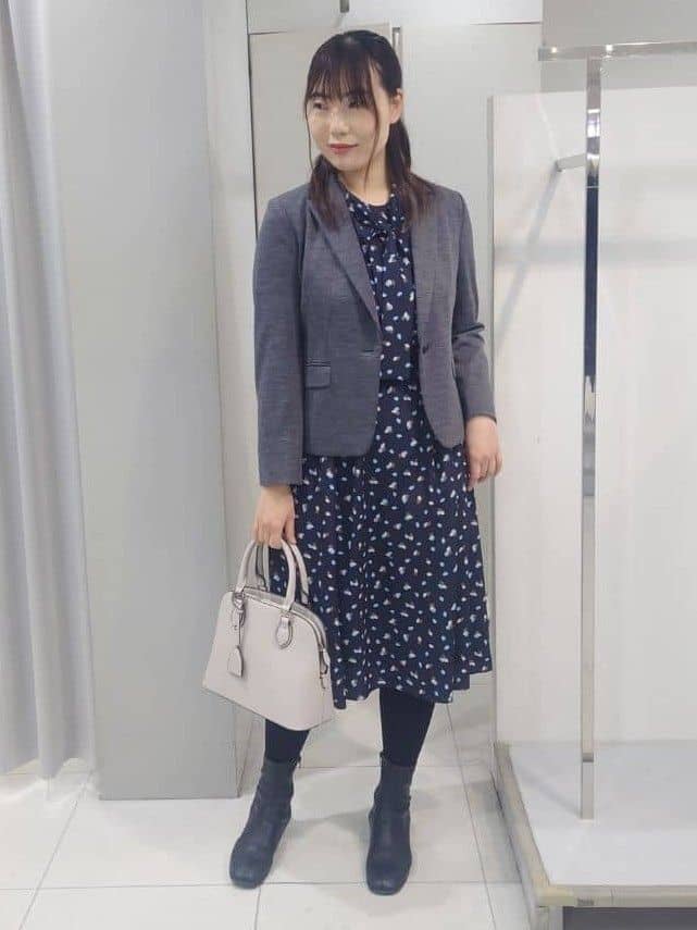 AZUSAさんの「Reflect｜【セレモニー／通勤／おでかけに◎】フラワープリントボウタイワンピース」を使ったコーディネート