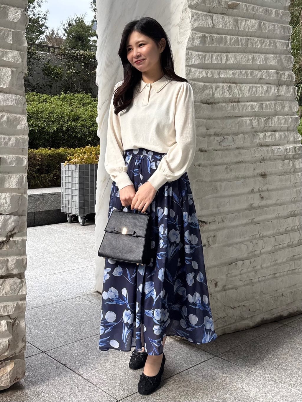 AOIさんの「Couture brooch｜【洗える・着映え】パール調衿ニット」を使ったコーディネート