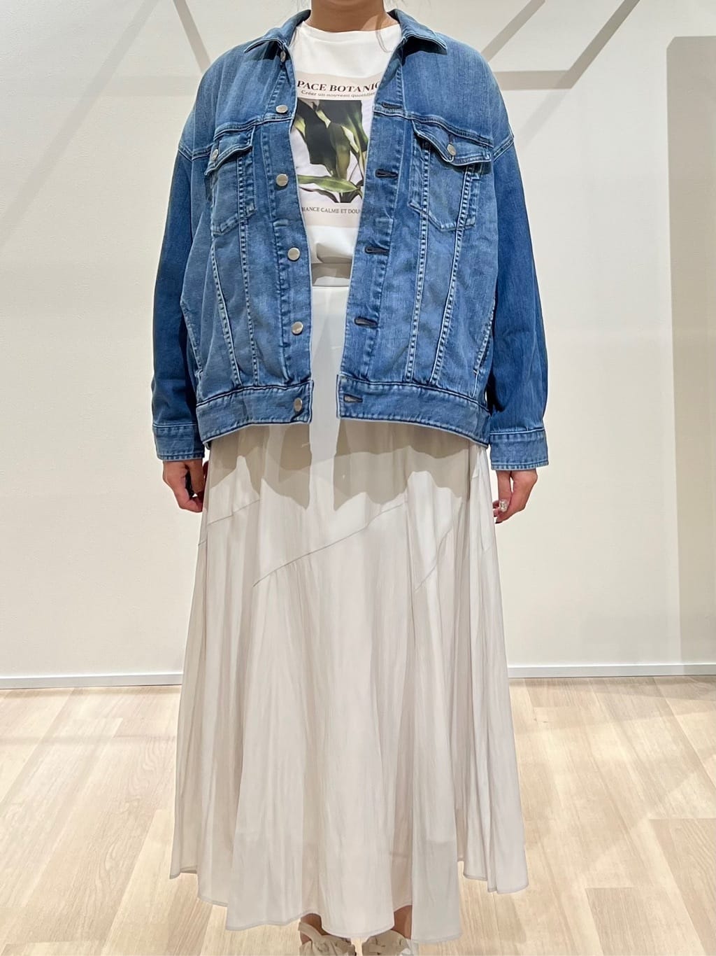 TOMOMIさんの「UNTITLED｜【Healthy DENIM】別注Bran／デニムジャケット」を使ったコーディネート