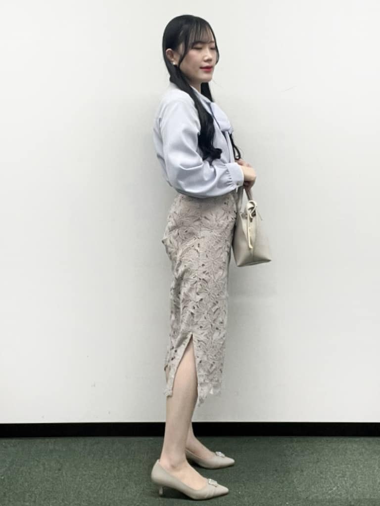 Hitomiさんの「index｜アシンメトリーレイヤードボウタイブラウス【洗濯機OK／イージーアイロン／防シワ】《XS～3L》」を使ったコーディネート
