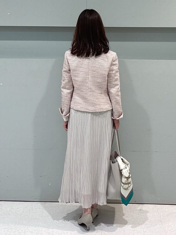 makiさんの「UNTITLED｜【きれいめ】ツイード ペプラムジャケット」を使ったコーディネート