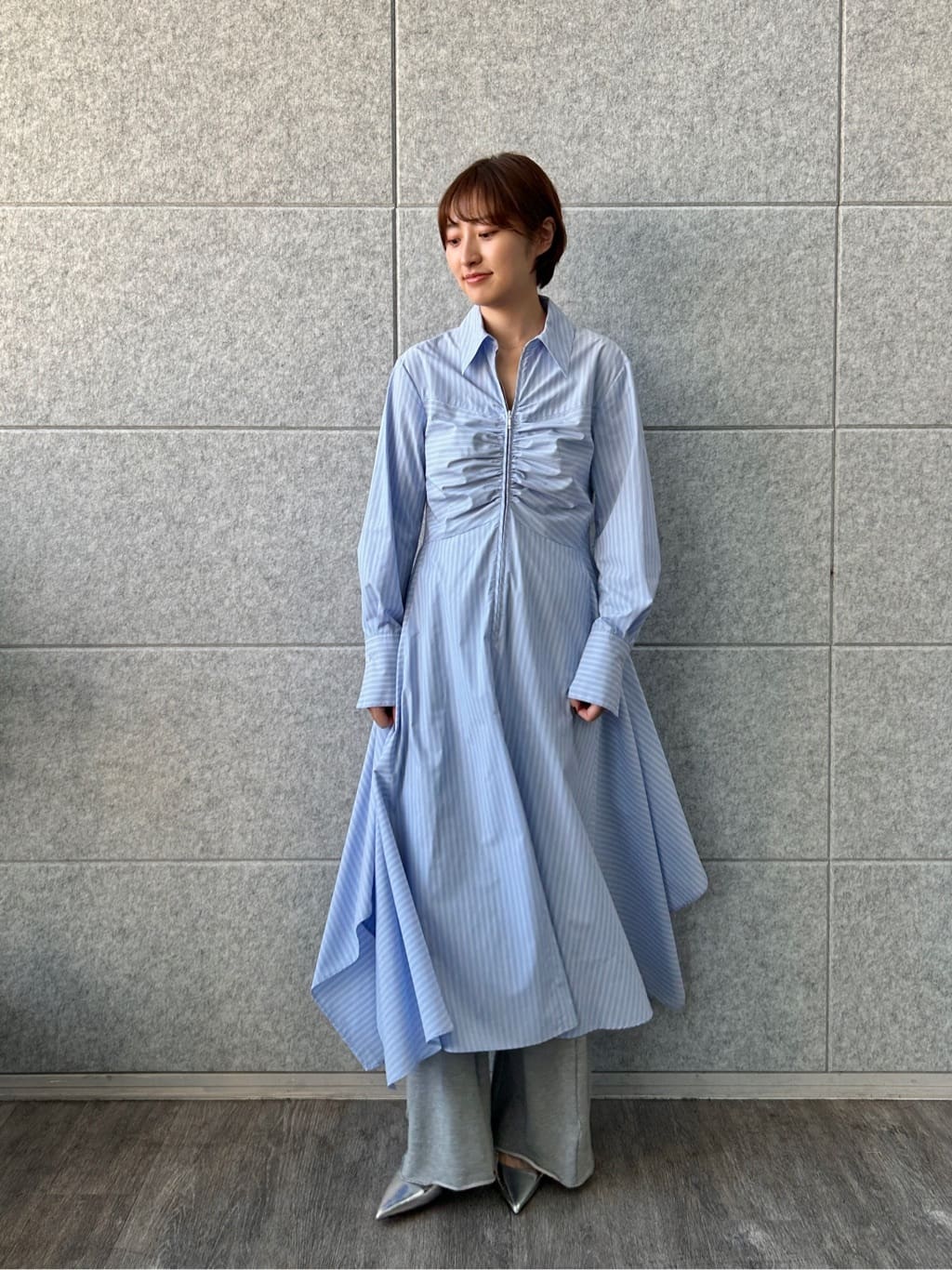 harunaさんの「CODE A｜stripe shirt dress」を使ったコーディネート