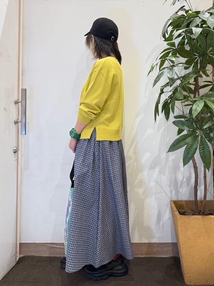 misakiさんの「SHOO･LA･RUE｜【前後2WAY/洗濯機可/S-LL】スクエアネックで小顔効果 ランダムテレコタンクトップ」を使ったコーディネート