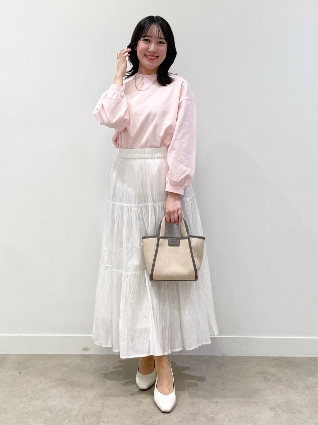 yukariさんの「Dessin｜【360度可愛い・洗える】バックヘンリーカットソー」を使ったコーディネート