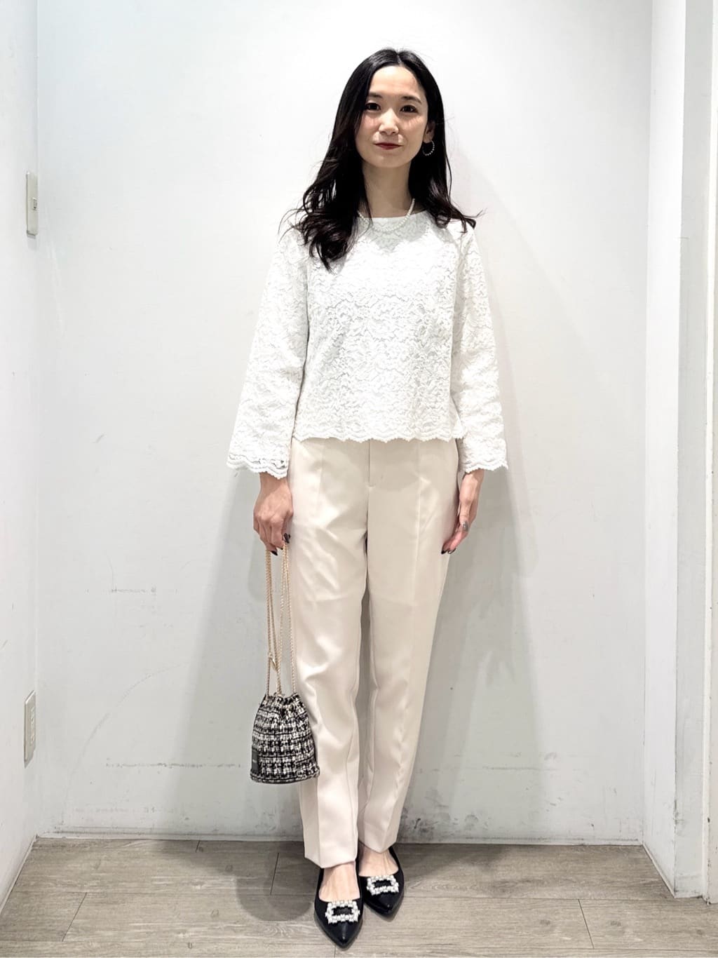 yuicciさんの「OPAQUE.CLIP｜《通勤対応》レースブラウス【洗濯機OK】」を使ったコーディネート