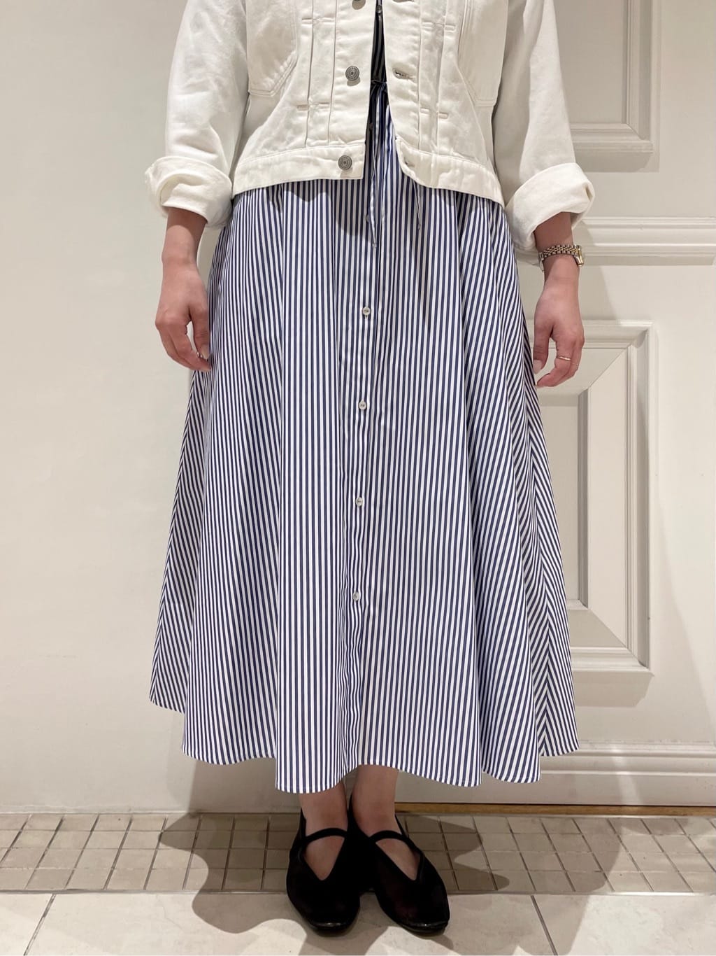 minowaさんの「DRESSTERIOR｜【ウォッシャブル】バンドカラー ホワイトＧジャン」を使ったコーディネート