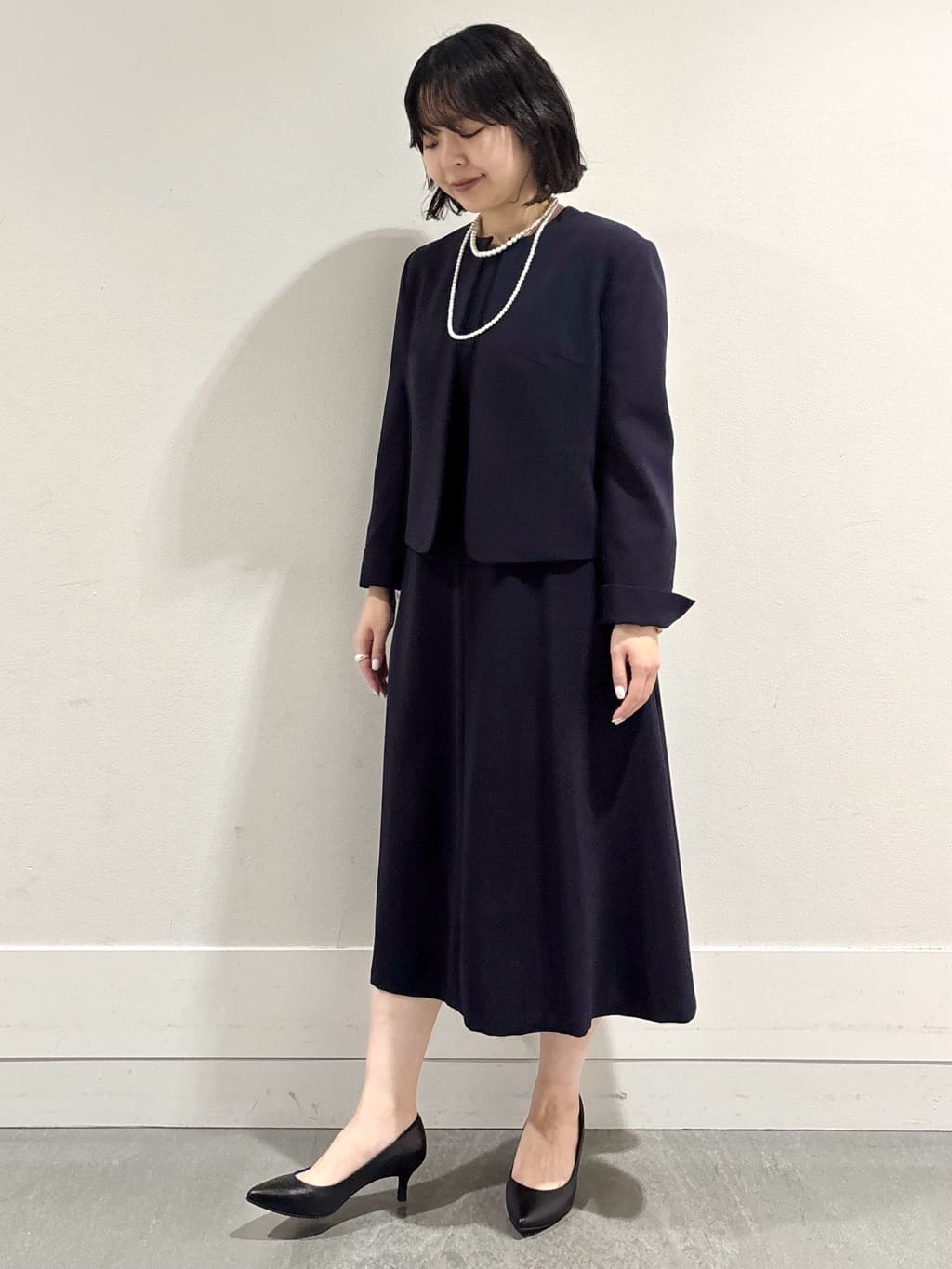モエカさんの「UNTITLED｜【日本製・本革】Comfit Dresser Pumps（コンフィットドレッサーパンプス）」を使ったコーディネート