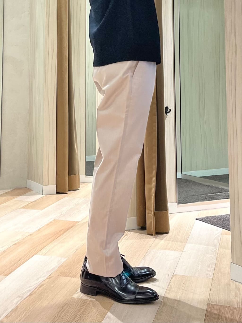 URAさんの「TAKEO KIKUCHI｜【ウールカシミヤブレンド】ビーバー調 スタンドカラー コート」を使ったコーディネート