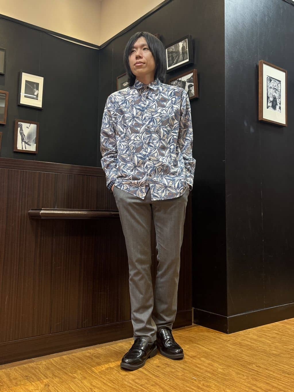 moritaさんの「TAKEO KIKUCHI｜カカオ柄プリントシャツ」を使ったコーディネート