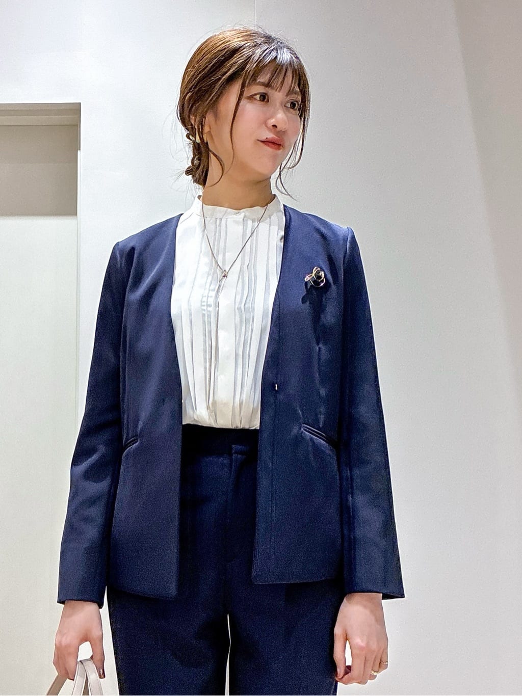 もんちゃんさんの「OPAQUE.CLIP｜《通勤／セットアップ対応》 Vネックジャケット／ダブルクロス【洗濯機OK】」を使ったコーディネート