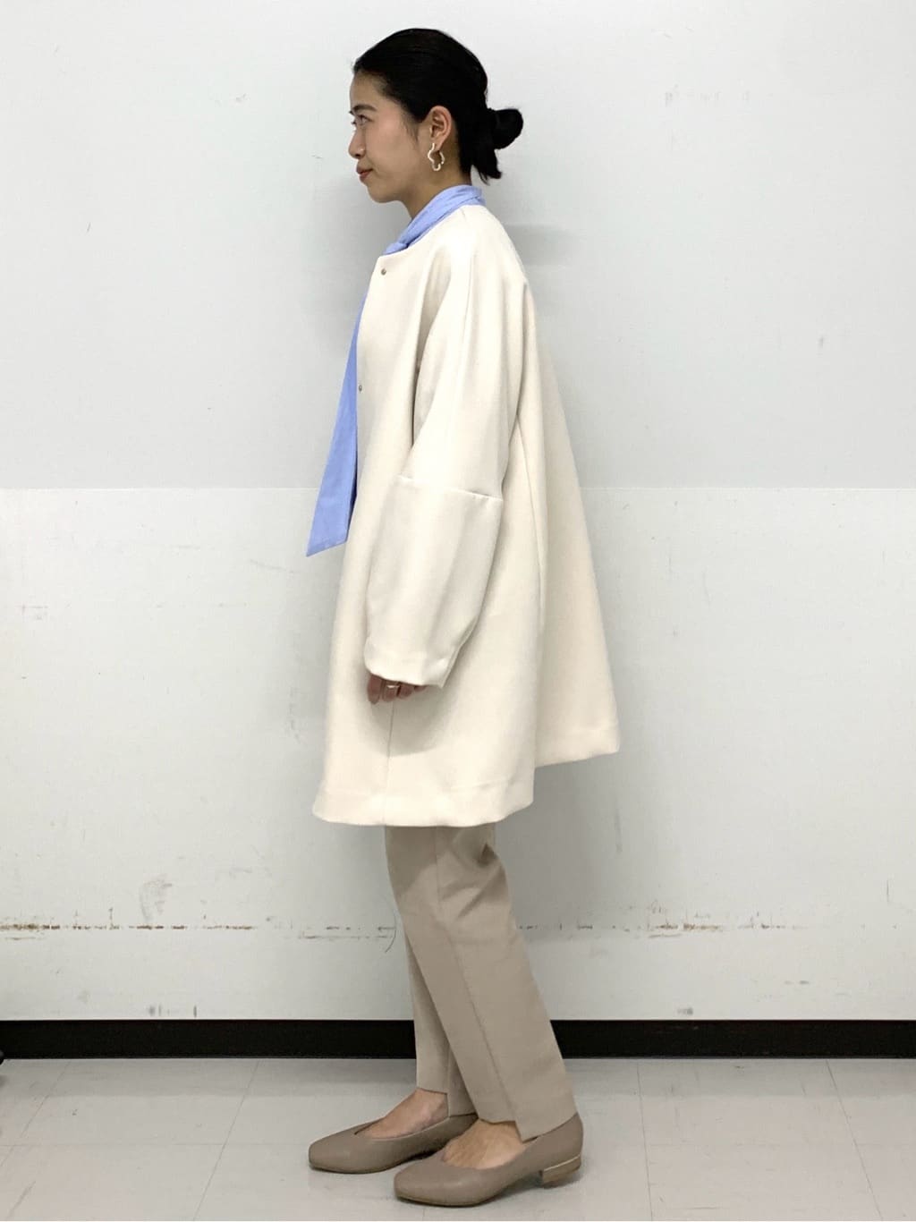 づっきーさんの「OPAQUE.CLIP｜フォルムスリーブミドルコート【洗濯機OK】」を使ったコーディネート