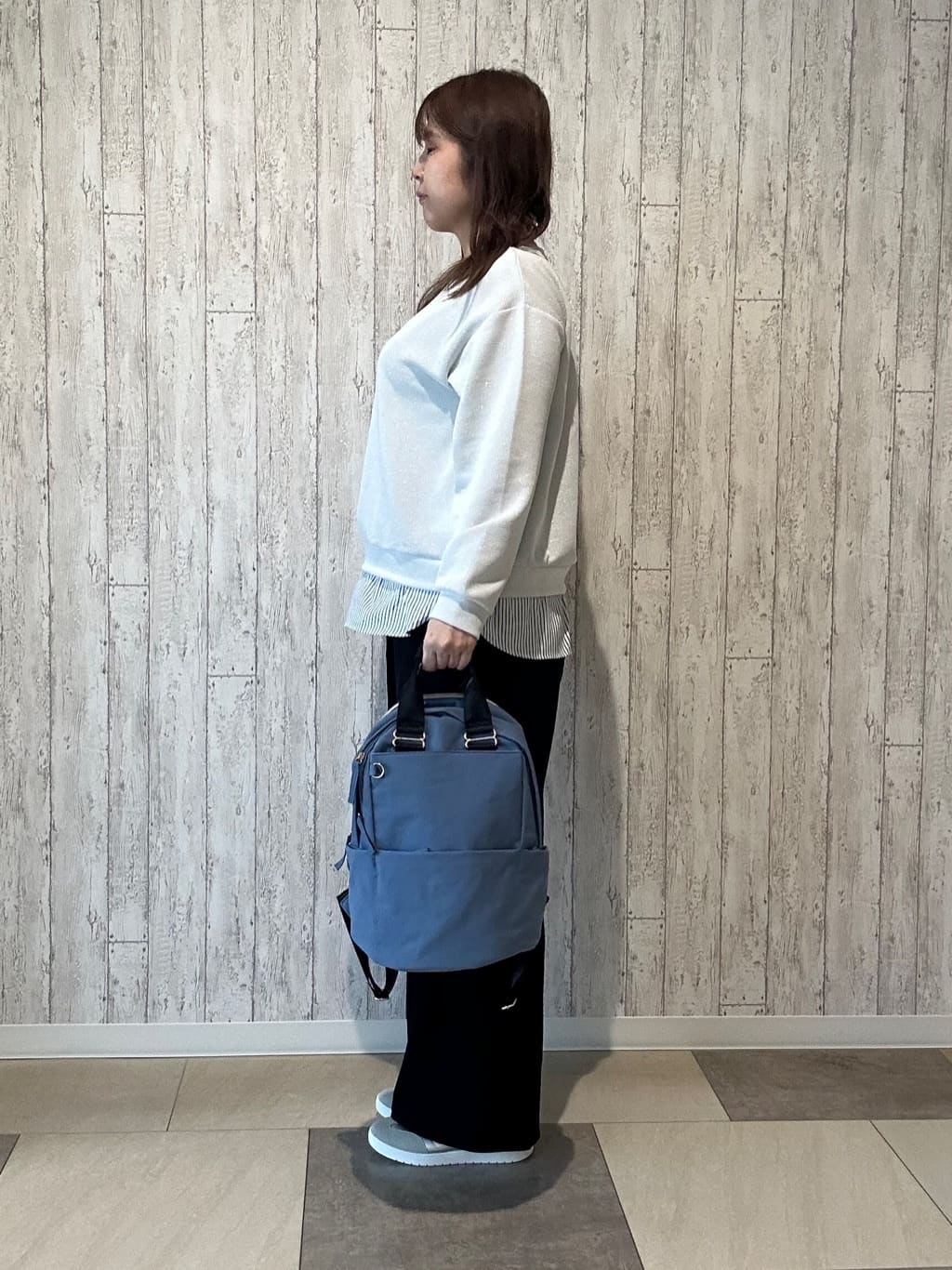 yokoさんの「SHOO･LA･RUE｜【撥水/9ポケット】コロンとしたフォルムが愛らしい キャリーオン ラウンドリュック」を使ったコーディネート
