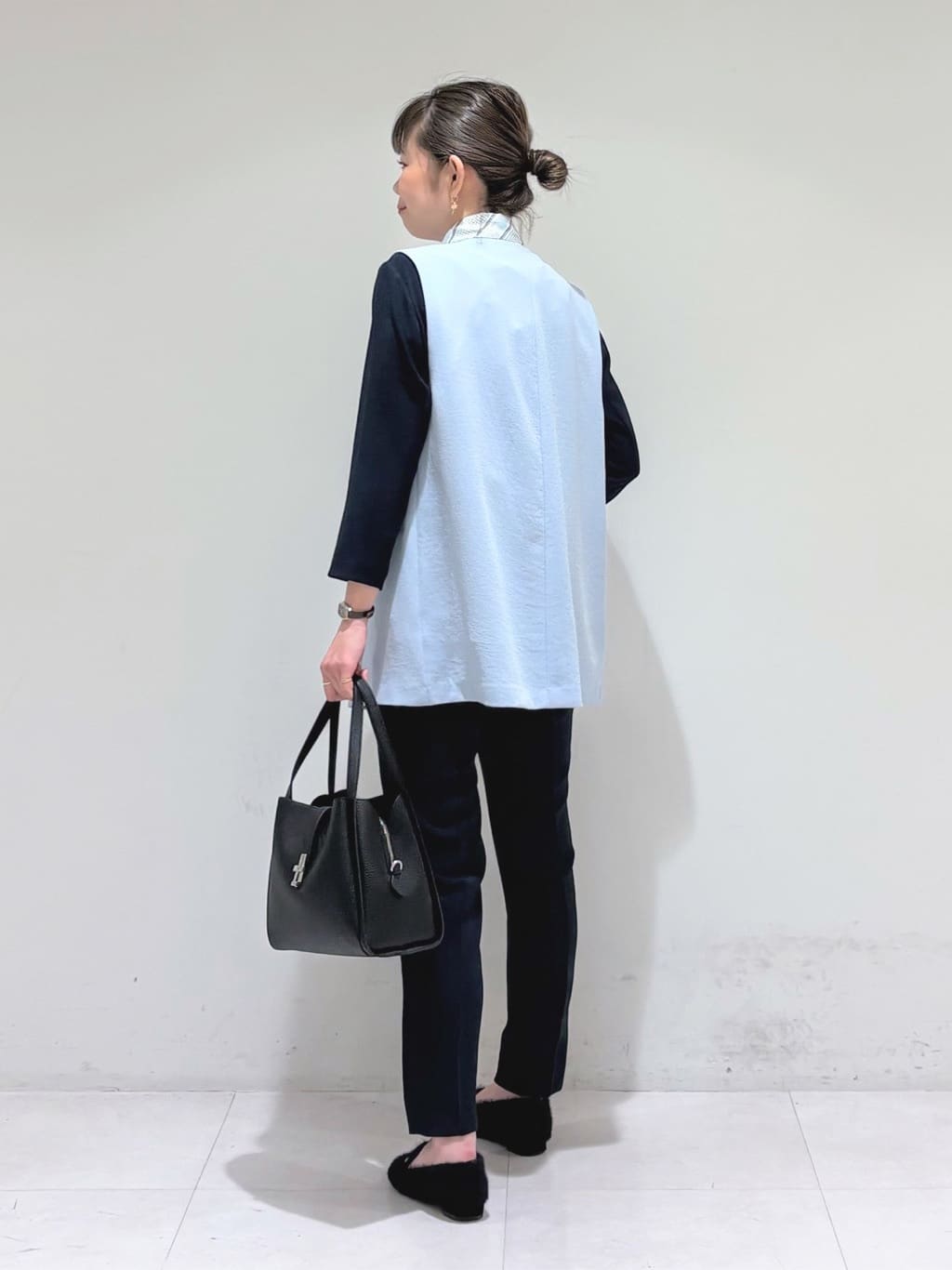 tsuyuさんの「INDIVI｜【2柄展開】柄デザインスカーフ」を使ったコーディネート