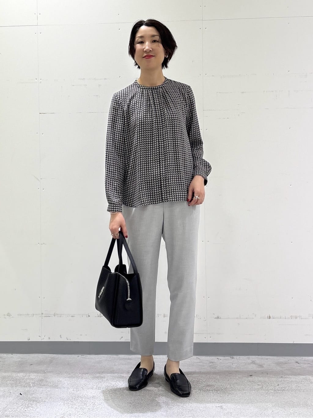 yuriさんの「INDIVI｜【洗える／裏起毛】ストレッチウォームパンツ」を使ったコーディネート