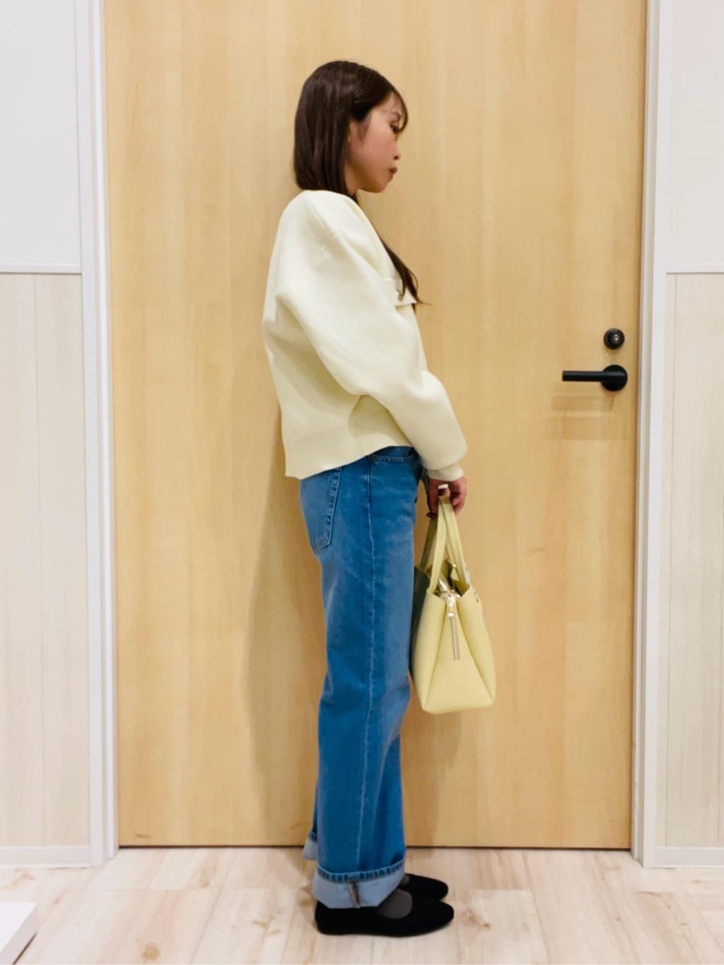 minamiさんの「SHOO･LA･RUE｜【洗濯機可/S-LL】1枚でも羽織りでも 華やか上品カーデ」を使ったコーディネート