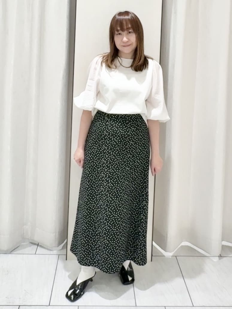 ʏᴜᴋɪᴋᴏさんの「UNTITLED｜◆【洗える/袖シアー】ポンチ袖ボリュームトップス」を使ったコーディネート