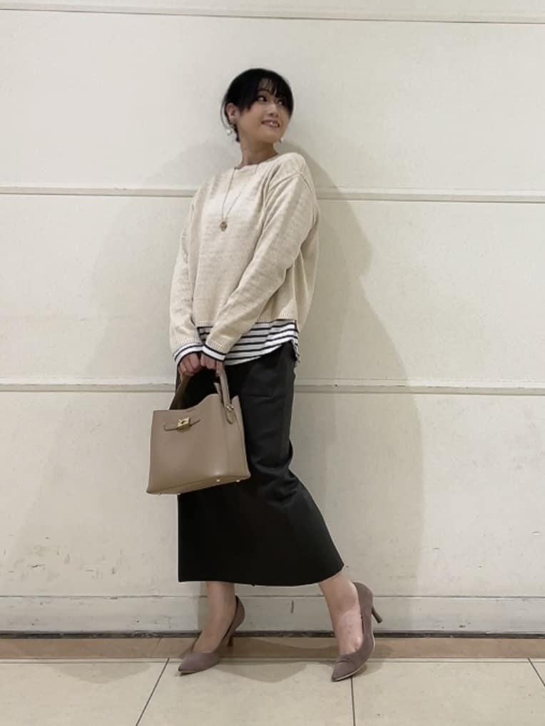 watanabeさんの「UNTITLED｜【洗える/レイヤードTシャツ】ラウンドテールジャージプルオーバー」を使ったコーディネート