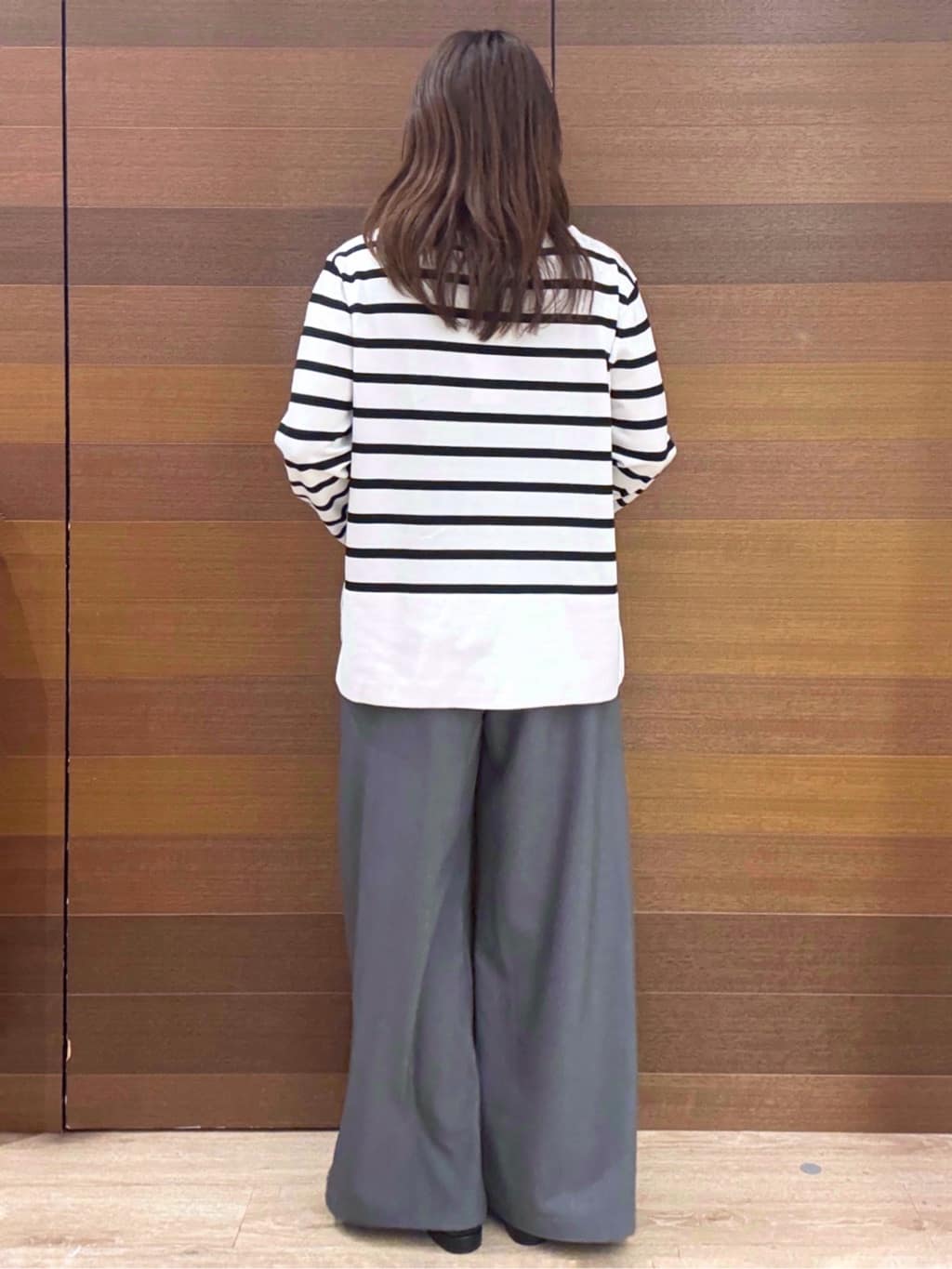 maichiさんの「OPAQUE.CLIP｜リラクシーボートネックニット／オーガニックコットン混【洗濯機OK／UVケア】《5col》」を使ったコーディネート