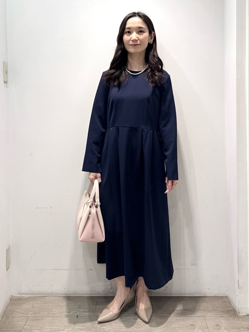 yuicciさんの「OPAQUE.CLIP｜《通勤対応》フィットアンドフレアワンピースダブルクロス【洗濯機OK】」を使ったコーディネート