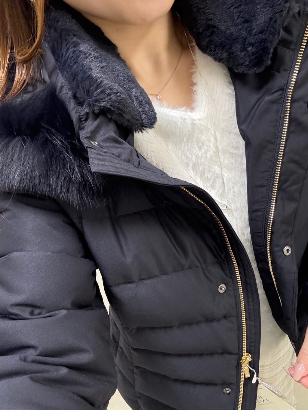 kahoさんの「INDIVI｜【名品／撥水／抗菌防臭】ショート丈リサイクルダウンコート」を使ったコーディネート